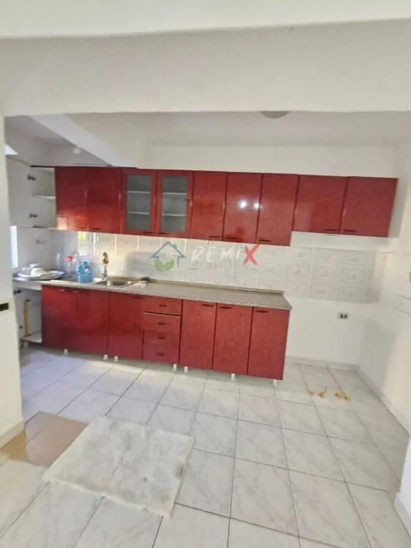 Apartament 1+1 me qera në Drejtoria e Policise, Durrës, 60 m². Foto 1 nga 9