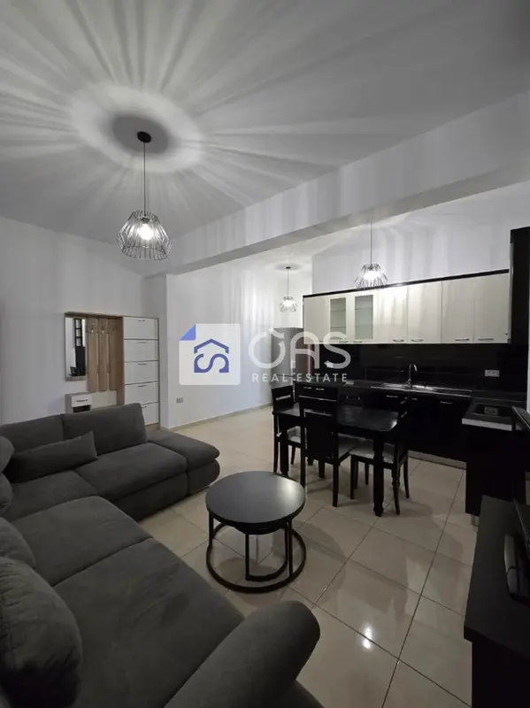 Appartamento 1+1 in affitto a Vilat Gjermane, Tirana, 60 m²