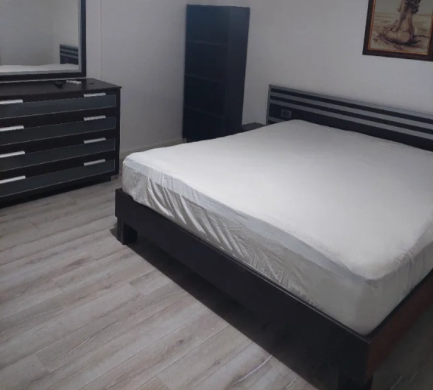 Apartament 2+1 me qera në Shkolla e Baletit, Tiranë, 150 m². Foto 2 nga 3