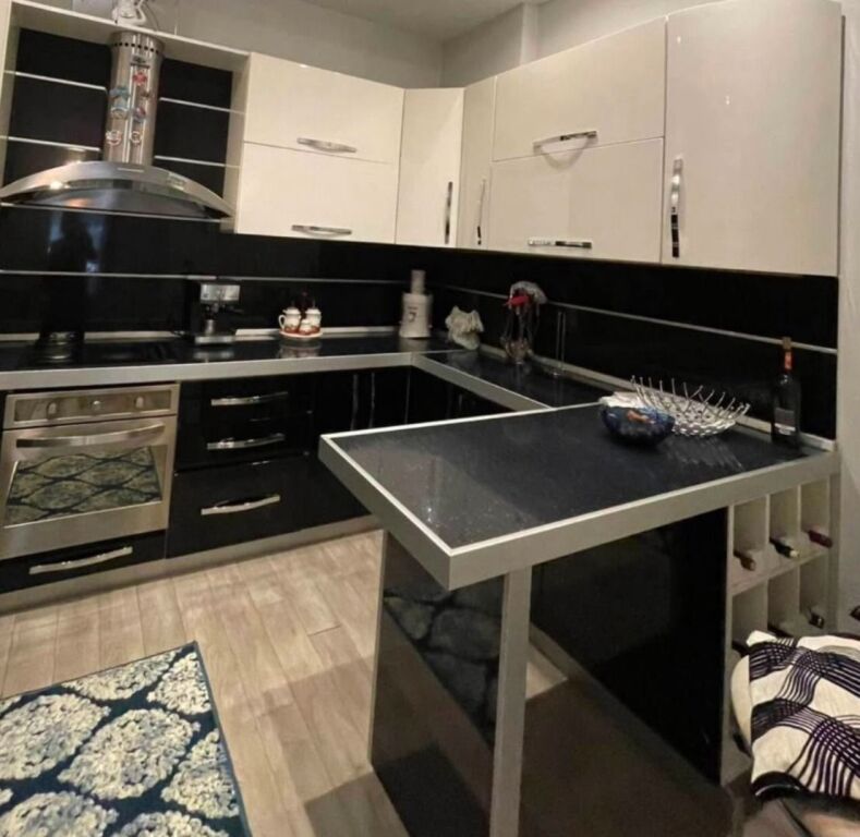 Appartamento 3+1 in affitto a Kompleksi Delijorgji, Tirana, 130 m². Foto 2 di 3