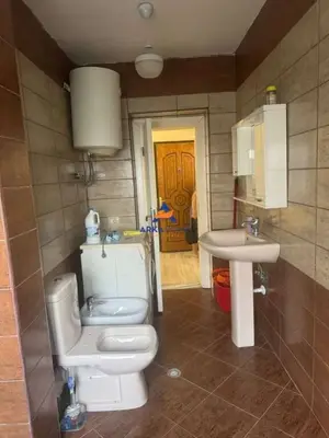 Apartment 3+1 for rent in Pallati me Shigjeta, Tirana, 76 m². Photo 6 of 7