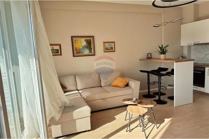 Appartamento 1+1 in affitto a Rruga Mihal Grameno, Tirana, 69 m²