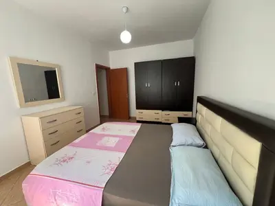 Apartament 2+1 me qera në Plazh, Durrës, 80 m². Foto 5 nga 9