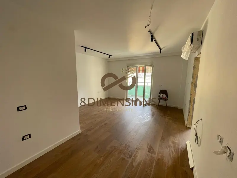 Apartament 1+1 me qera në Rruga e Elbasanit, Tiranë, 67 m²