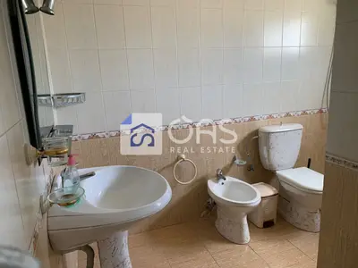 Apartament 3+1 me qera në Kodra e Priftit, Tiranë, 150 m². Foto 5 nga 10