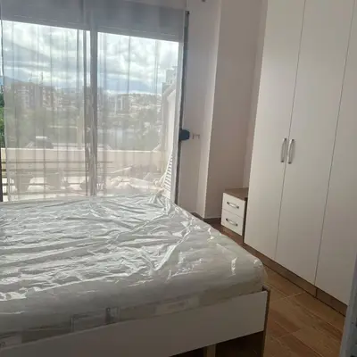 Apartment 3+1 for rent in Materniteti i Ri, Tirana, 95 m². Photo 4 of 5