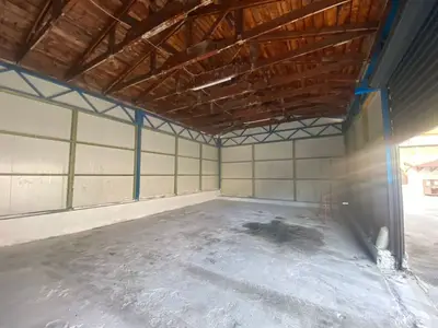 Magazinë me qera në Vaqarr, Tiranë, 130 m². Foto 3 nga 6