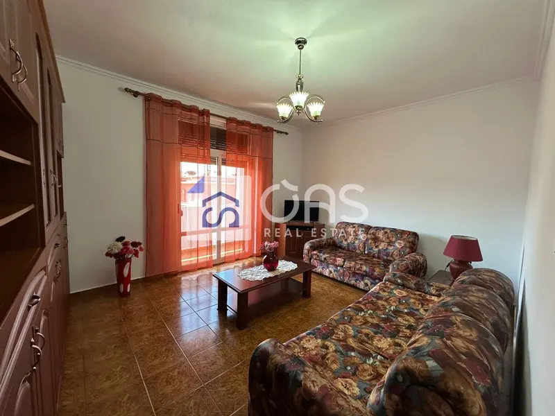 Appartamento 2+1 in affitto a Pazari i Ri, Tirana, 80 m²
