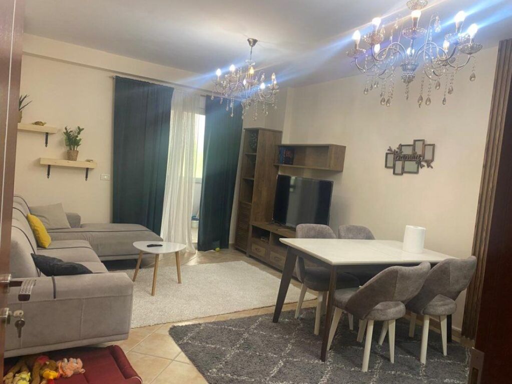 Appartamento 1+1 in affitto a Komuna e Parisit, Tirana, 65 m². Foto 2 di 3