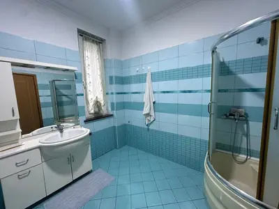 Apartament 2+1 me qera në Rruga Myslym Keta, Tiranë, 140 m². Foto 6 nga 6