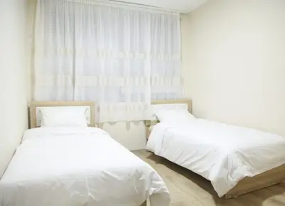 Apartament 2+1 me qera në Rruga Kongresi i Manastirit, Tiranë, 80 m². Foto 9 nga 12