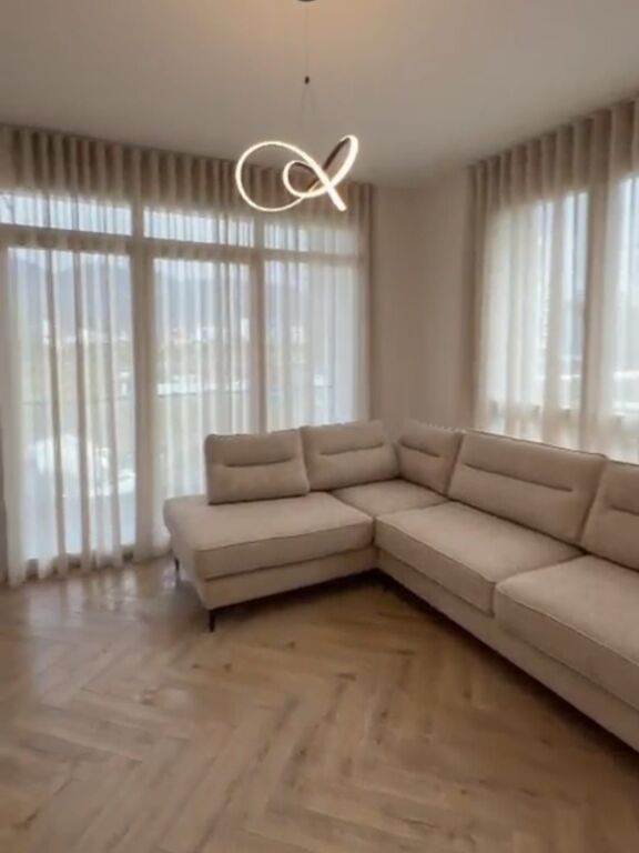 Apartament 2+1 me qera në Stacioni i Trenit, Tiranë, 105 m²