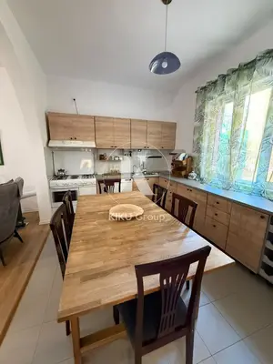 Shtëpi private 3+1 me qera në Rruga Pjetër Budi, Tiranë, 100 m². Foto 5 nga 12