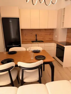 Appartamento 1+1 in affitto a Rruga Jordan Misja, Tirana, 70 m². Foto 4 di 10