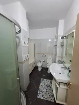Appartamento 2+1 in affitto a Plazhi Hekurudha, Durazzo, 100 m². Foto 8 di 8