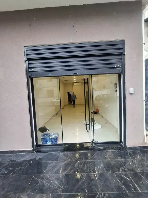 Ambient biznesi me qera në Lagjia 11 rruga Mustafa Veroshi, Durrës, 45 m²