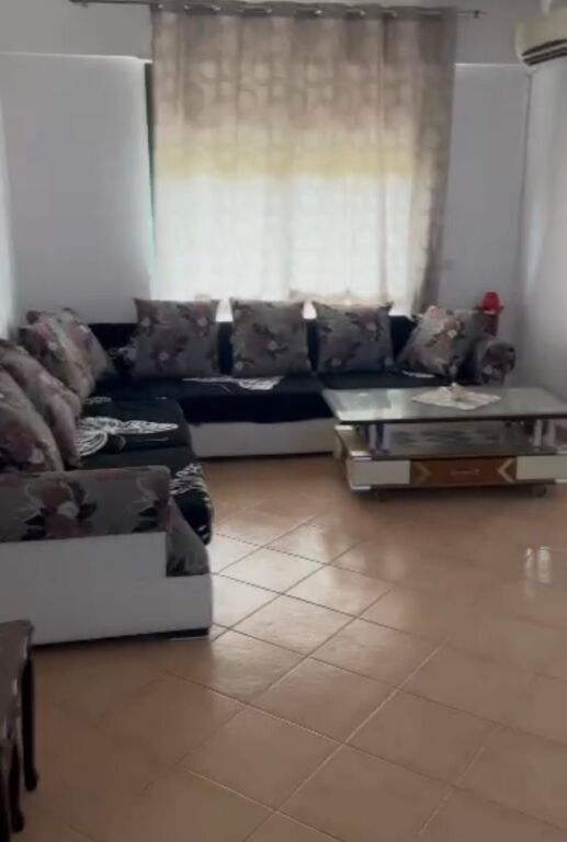 Apartment 2+1 for rent in Kompleksi Delijorgji, Tirana, 120 m². Photo 1 of 3