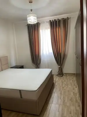 Apartament 1+1 me qera në Rruga Irfan Tomini, Tiranë, 60 m². Foto 3 nga 5