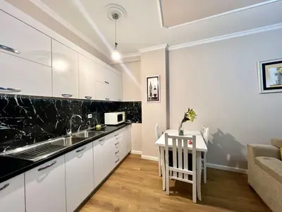 Apartment 1+1 for rent in Rruga Katër Dëshmorët, Tirana, 77 m². Photo 3 of 7