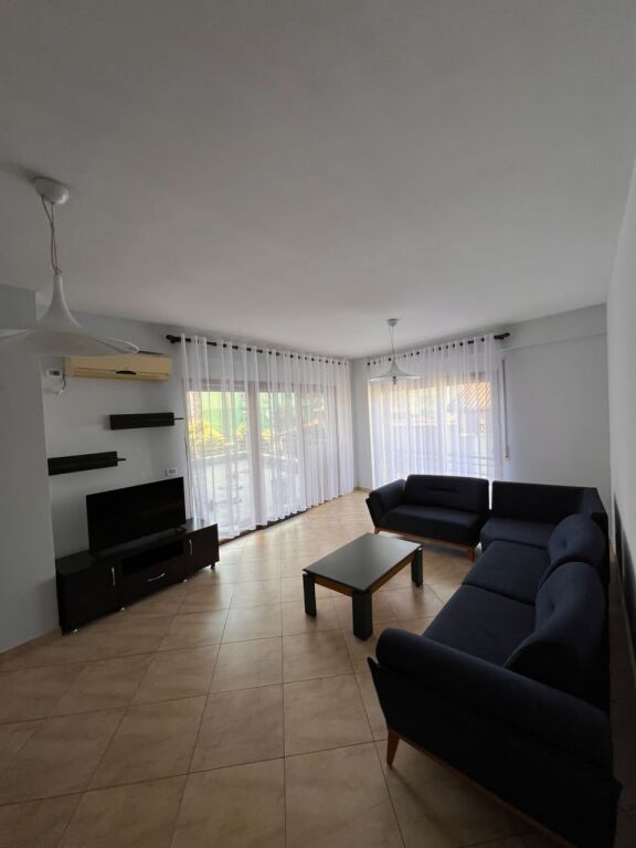Appartamento 2+1 in affitto a Komuna e Parisit, Tirana, 197 m². Foto 1 di 3