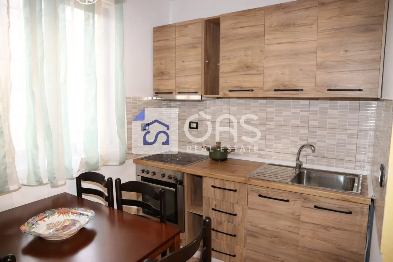 Apartament 2+1 me qera në Laprakë, Tiranë, 95 m². Foto 1 nga 12