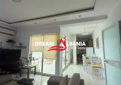 Apartament 2+1 me qera në Blloku, Tiranë, 100 m². Foto 2 nga 7