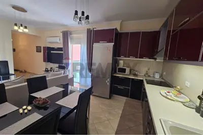 Appartamento 1+1 in affitto a Rruga Misto Mele, Valona, 110 m². Foto 7 di 9