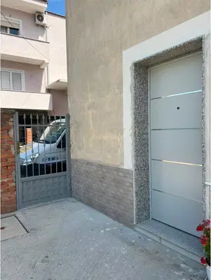 Apartament me qera në Laprakë, Tiranë, 65 m². Foto 6 nga 8