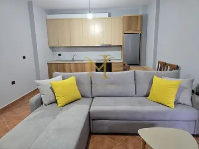 Apartament 1+1 me qera në Plazh, Durrës, 65 m². Foto 2 nga 9