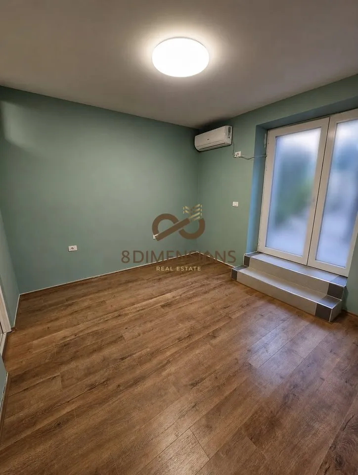 Commercial space for rent in Myslym Shyri, Tirana, 30 m². Photo 1 of 4