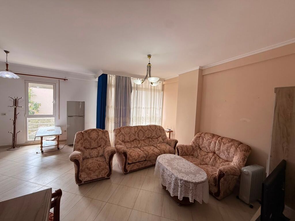 Appartamento 3+1 in affitto a Pazari i Ri, Tirana, 101 m². Foto 1 di 3
