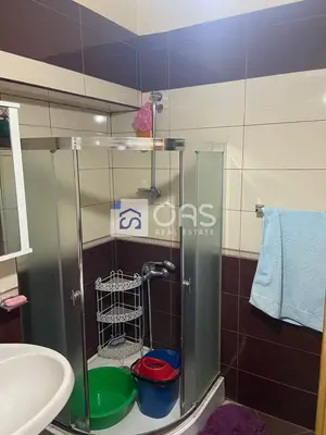 Apartament 1+1 me qera në Blloku, Tiranë, 65 m². Foto 11 nga 11