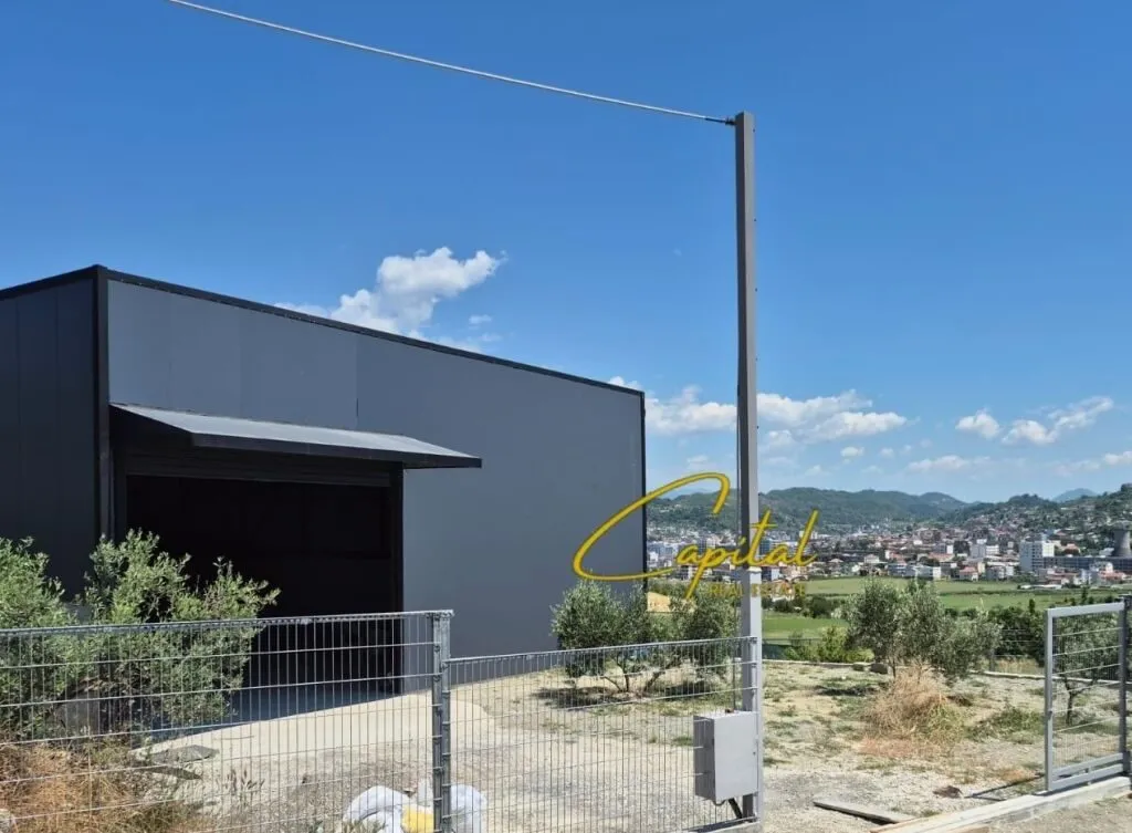Magazzino in affitto a Prush, Tirana, 750 m². Foto 1 di 2