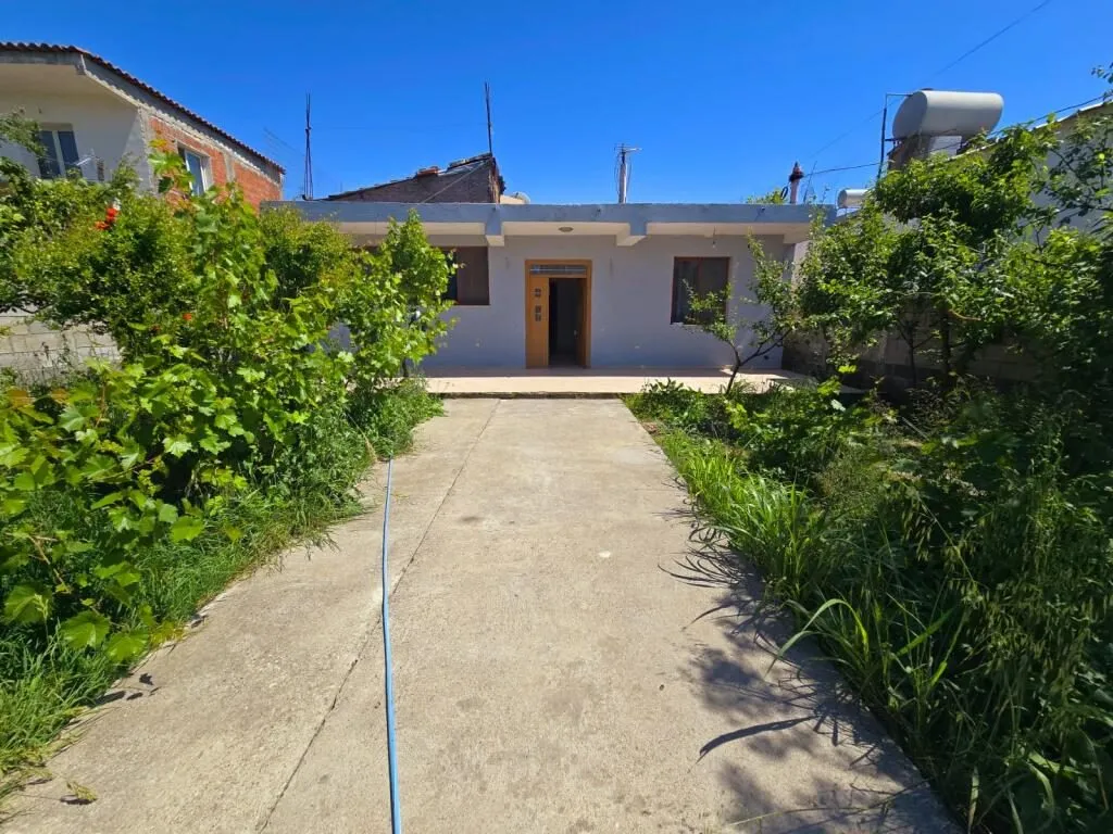 Vilë me qera në Shenavlash, Durrës, 120 m². Foto 1 nga 8