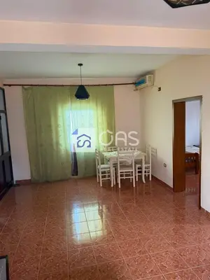 Apartament 1+1 me qera në Bulevardi i Ri, Tiranë, 110 m². Foto 3 nga 9