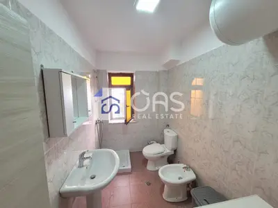 Apartament 2+1 me qera në Myslym Shyri, Tiranë, 75 m². Foto 11 nga 11
