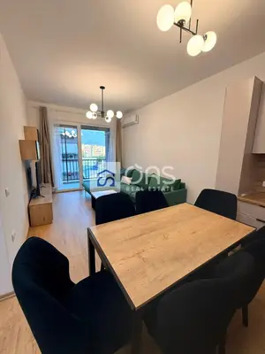 Apartament 1+1 me qera në 5 Maj, Tiranë, 55 m². Foto 2 nga 9
