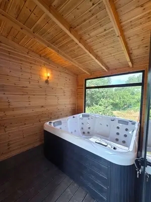 Casa indipendente in affitto a Petrelë, Tirana, 200 m². Foto 2 di 5