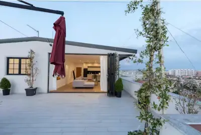 Penthouse me qera në Ish Rajoni i Policisë, Durrës, 200 m². Foto 2 nga 12