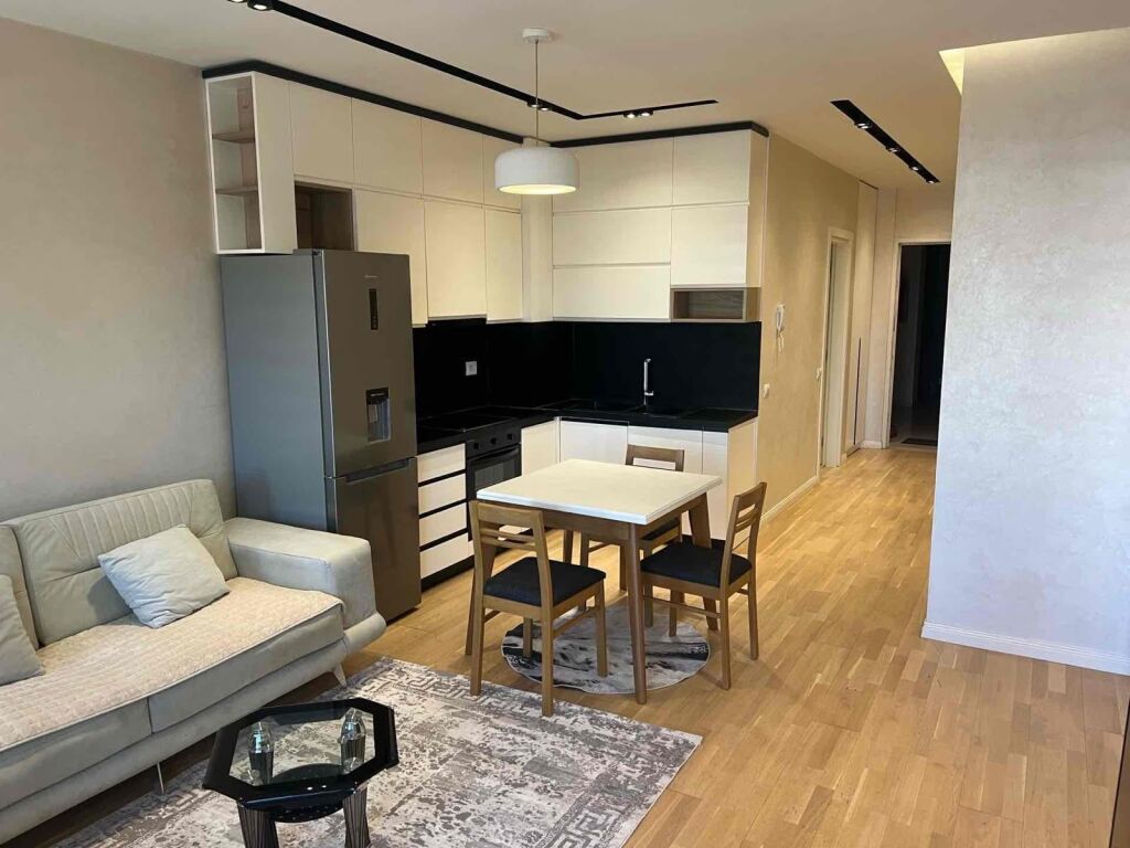 Appartamento 1+1 in affitto a Jordan Misja, Tirana, 65 m². Foto 2 di 3