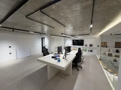 Zyrë me qera në Liqeni i Thatë, Tiranë, 100 m². Foto 2 nga 4