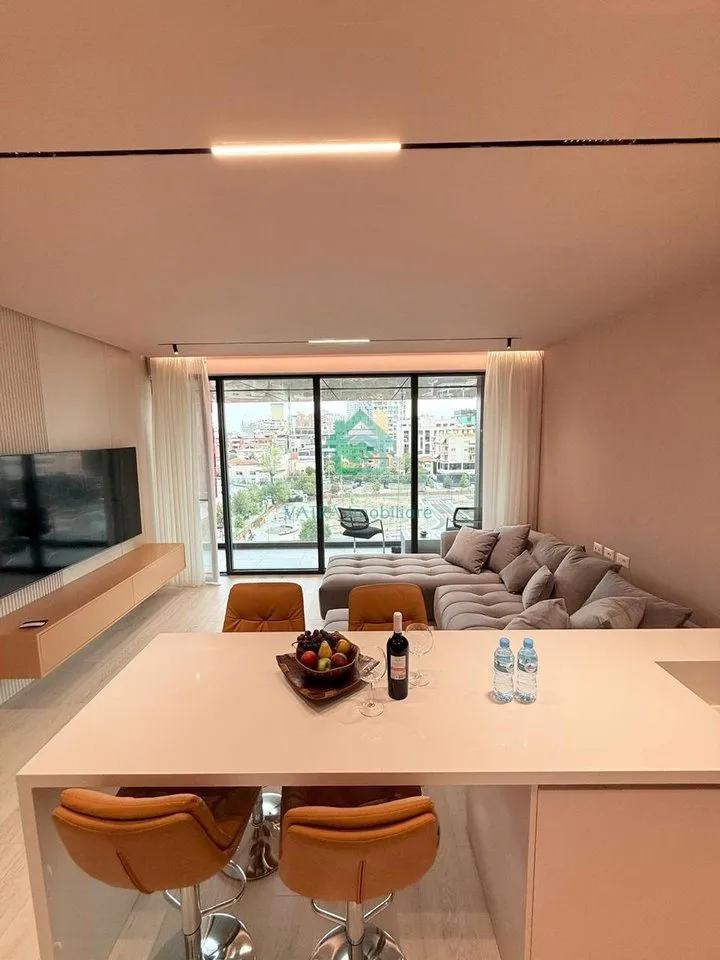 Apartament 1+1 me qera në Vertical Forest, Tiranë, 95 m². Foto 1 nga 12