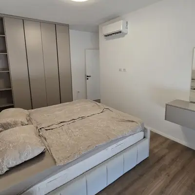 Apartament me qera në Rruga Qemal Stafa, Tiranë, 110 m². Foto 3 nga 4