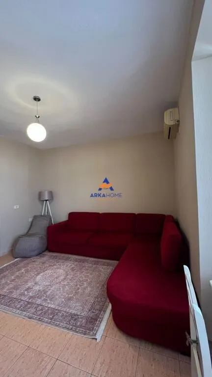 Apartment 1+1 for rent in Bulevardi Zogu I, Tirana, 64 m². Photo 1 of 5
