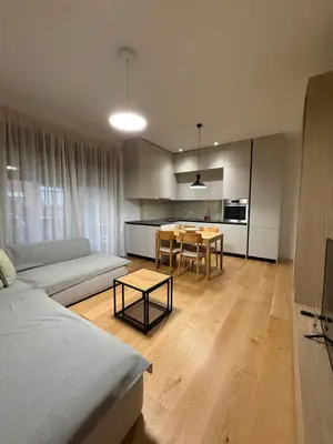 Apartament 2+1 me qera në Rruga e Kosovarëve, Tiranë, 95 m². Foto 2 nga 9