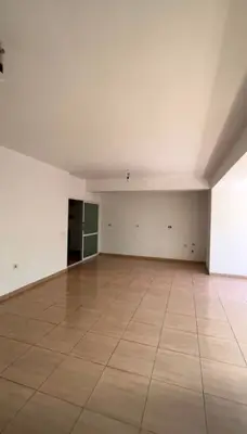 Locale commerciale in affitto a Rruga Hajredin Haxhiraj, Valona, 77 m². Foto 4 di 4