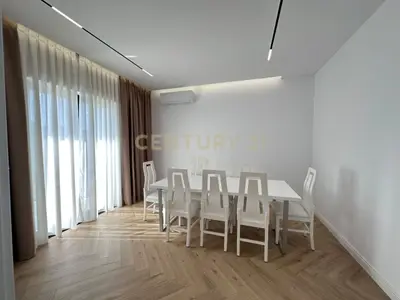 Villa in affitto a Sauk i Vjetër, Tirana, 240 m². Foto 8 di 12