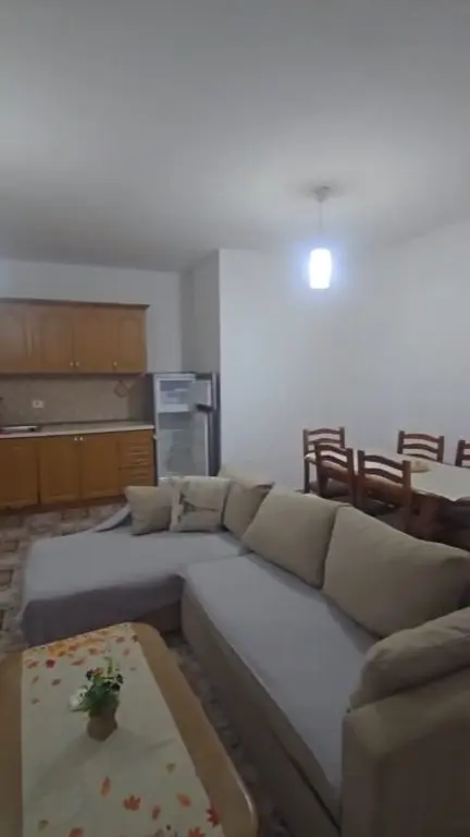 Apartament 1+1 me qera në Medreseja, Tiranë, 70 m²