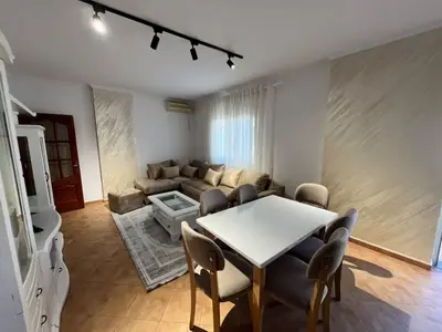 Apartment 2+1 for rent in Rruga Aleksander Goga, Durrës, 90 m². Photo 2 of 8