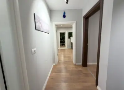 Office for rent in Rruga e Kavajës, Tirana, 110 m². Photo 5 of 8